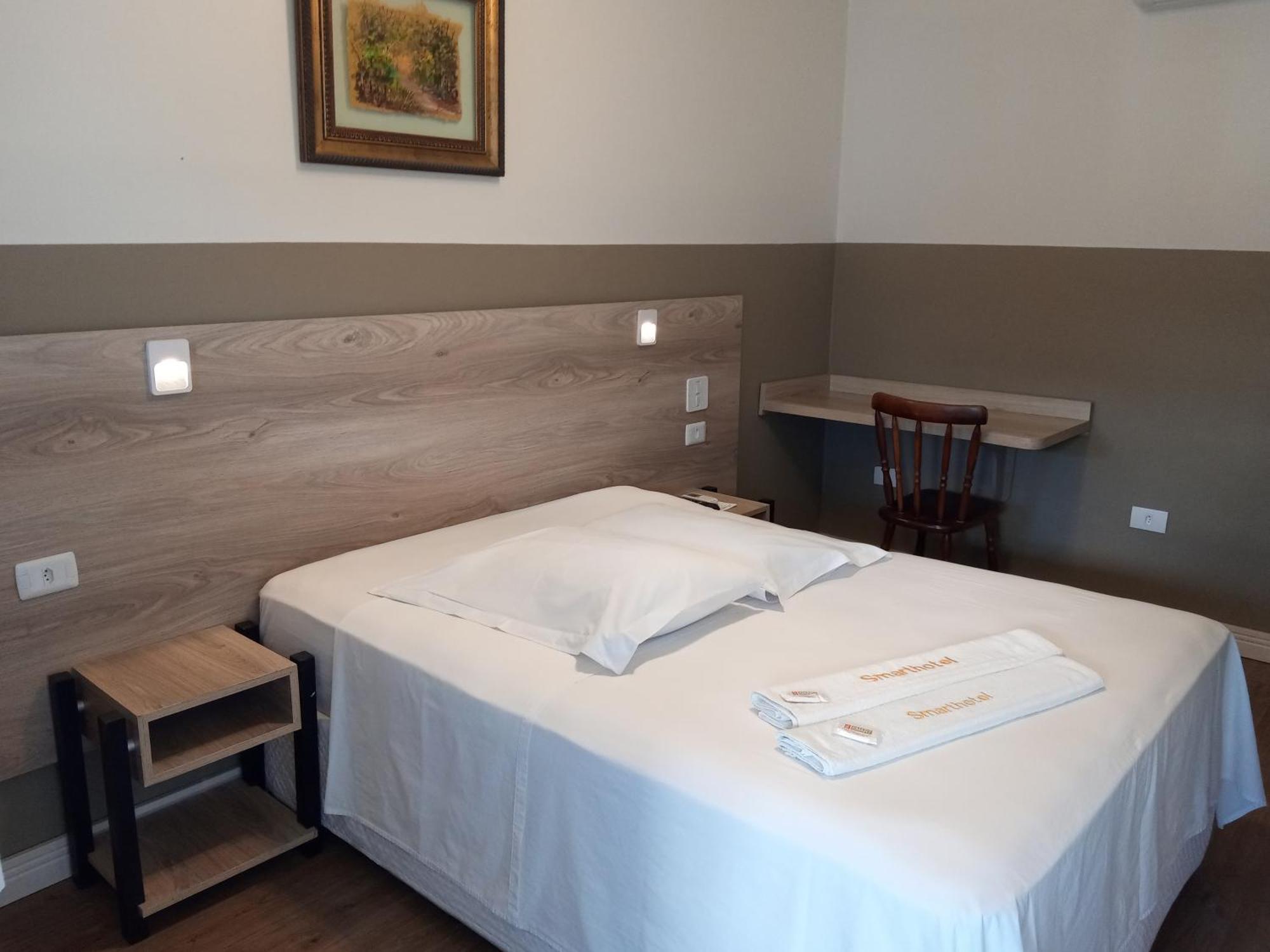 Smart Hotel Режістру Номер фото